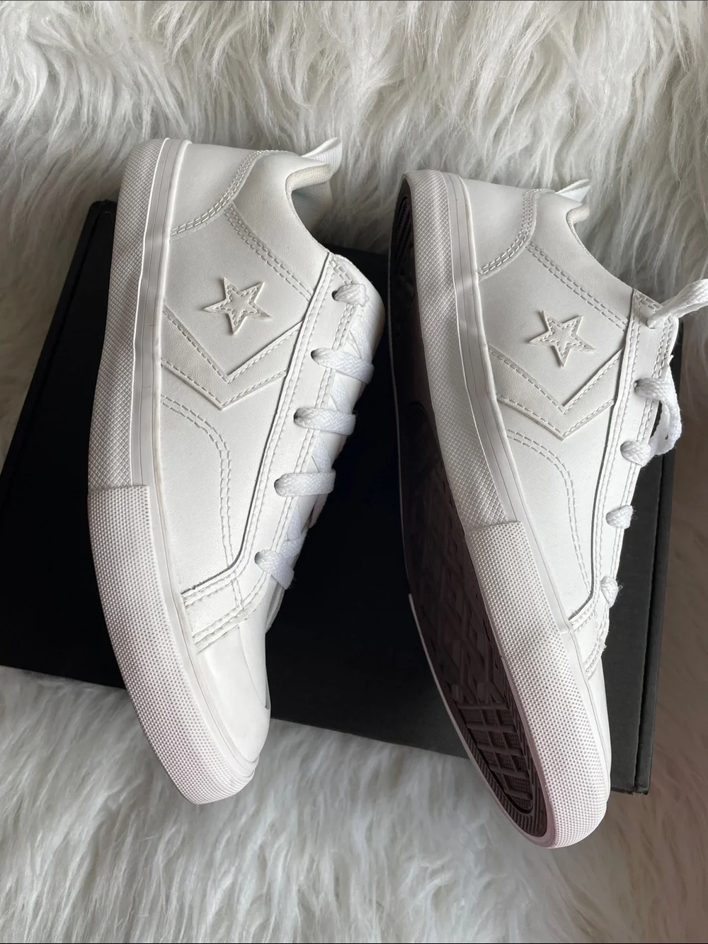 Converse Comfort Cushion Sneakers Size 6.5 NWOT